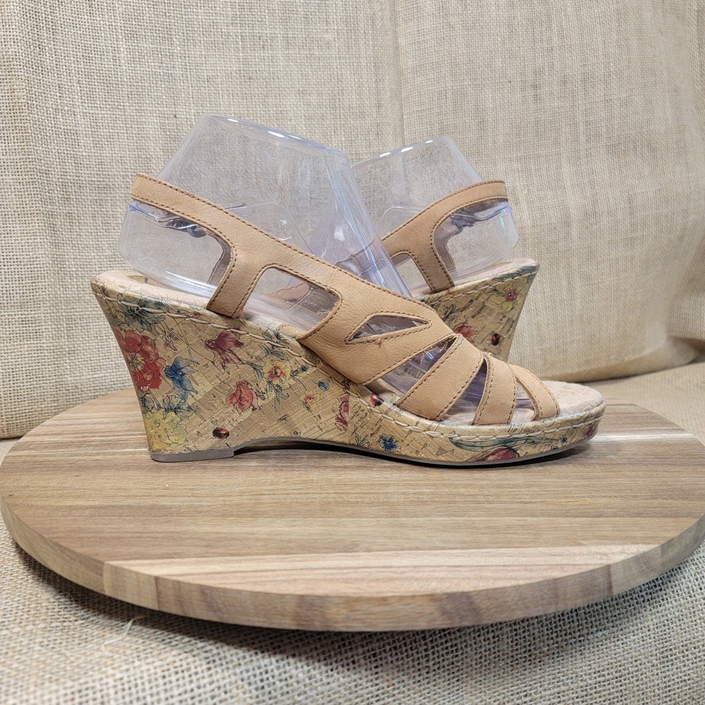 BOC Born Sandals Floral Wedge Heels Tan Leather Slingback Women's Size 10 Boho - Picture 8 of 11
